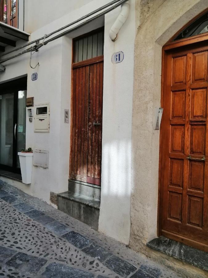 Una Stanza A Cefalù Kültér fotó
